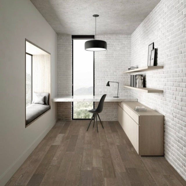  7 1/2&quot; Kentwood Oak Brushed Saluki - available from the Alberta Hardwood Flooring Edmonton outlet.